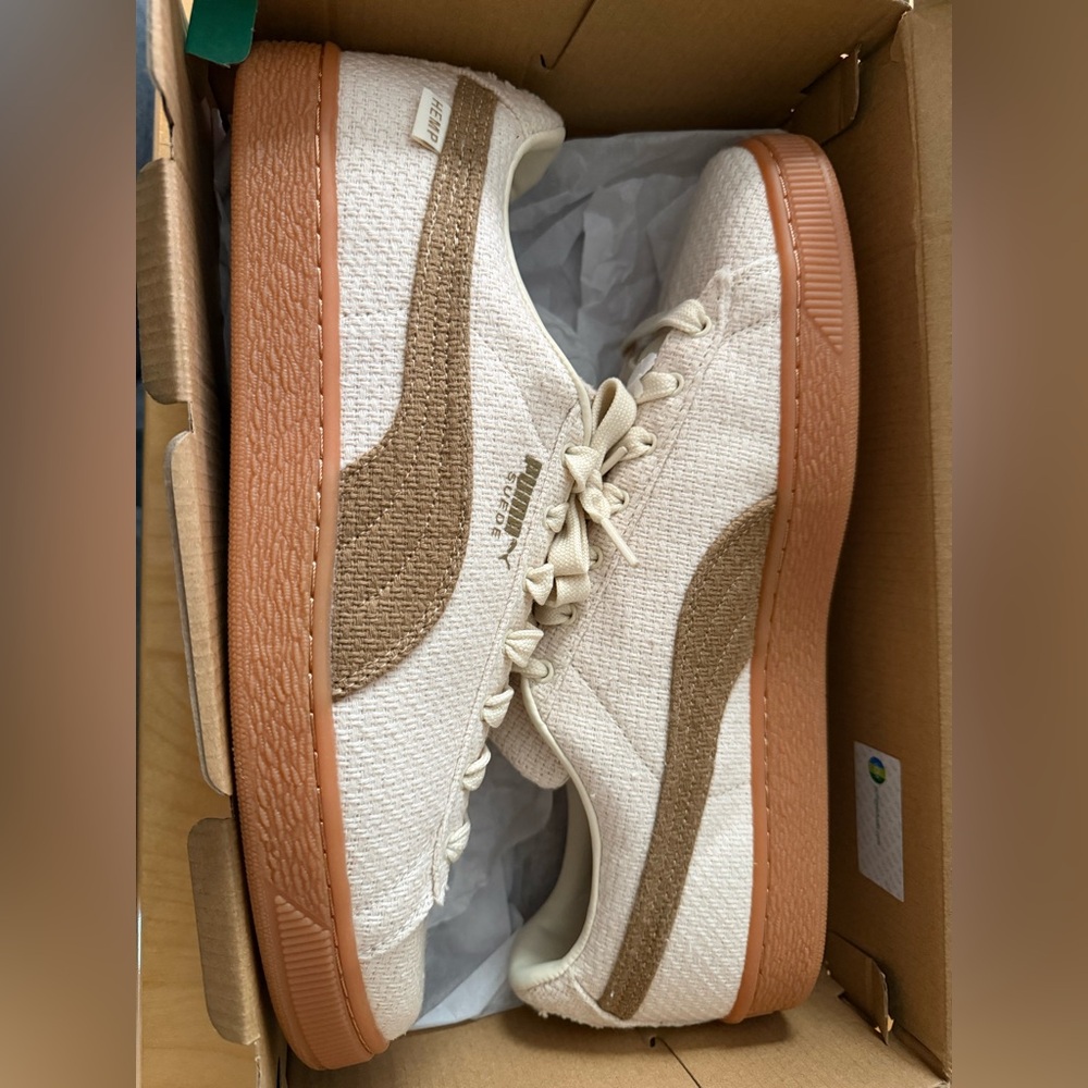 Puma Cream and Brown Low-Top Sneakers